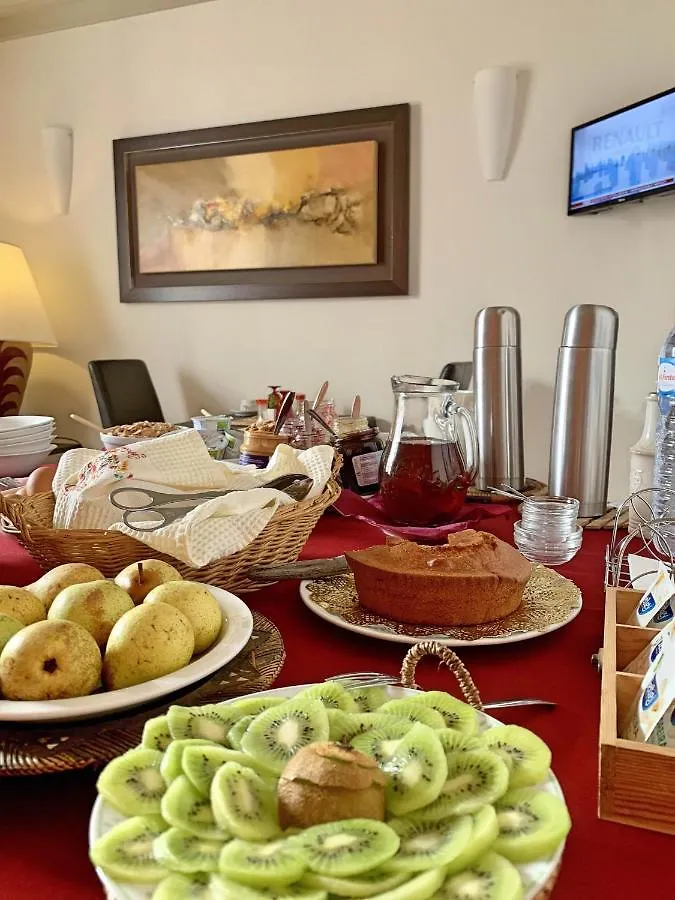 Residence Lagos Bed & Breakfast